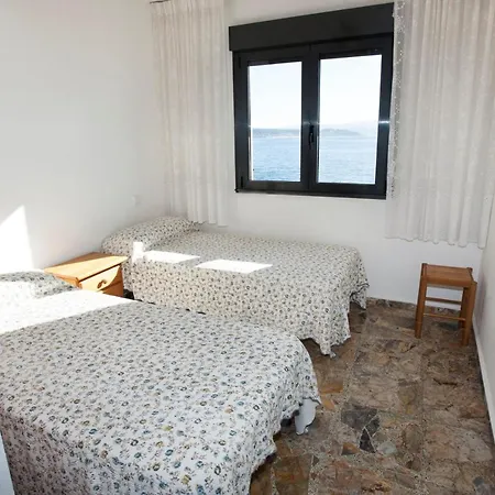 - 3 Bedrooms With Sea Views Young People Group Not Allowed - 4064 Саншеншо